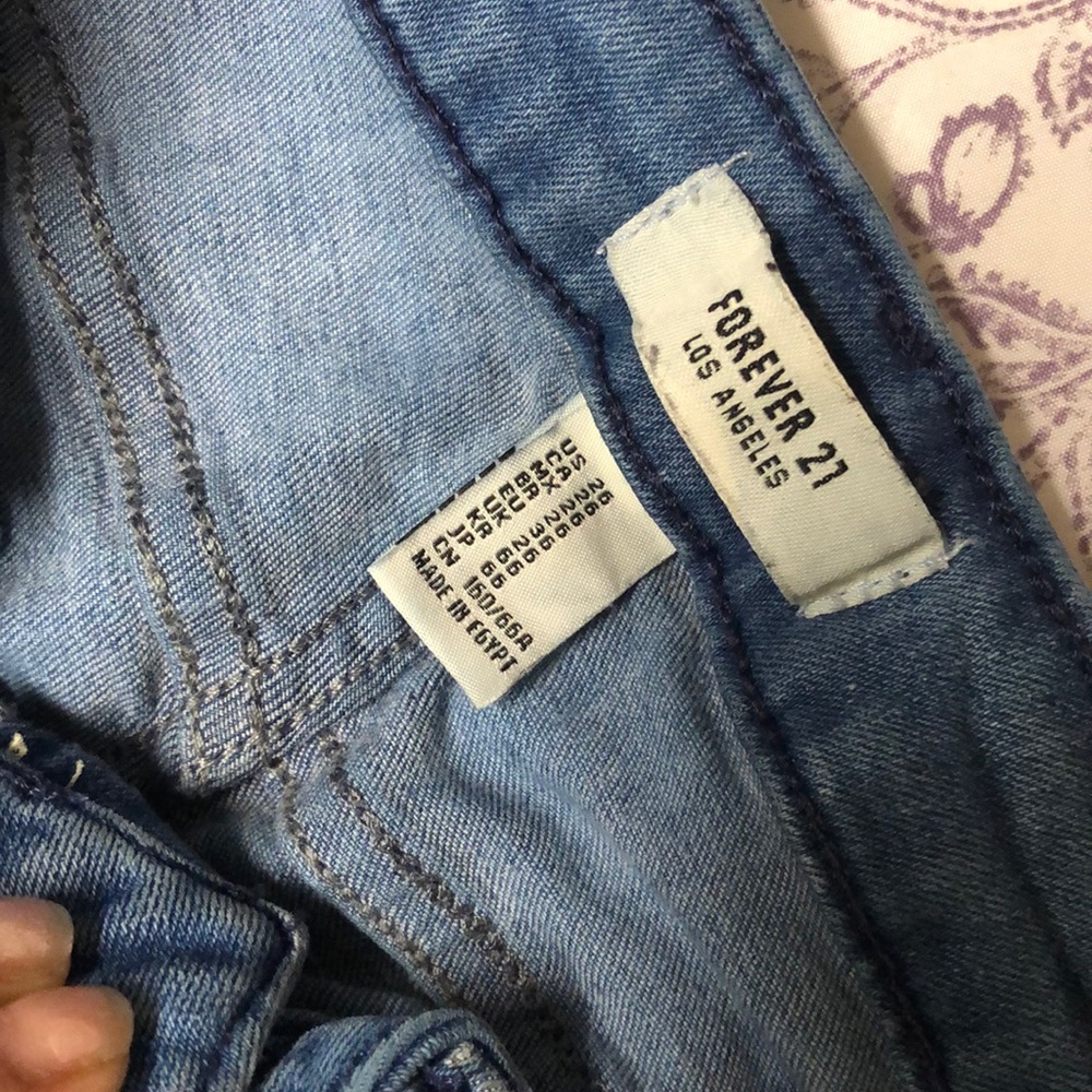 JEANS - Picture 2 of 4